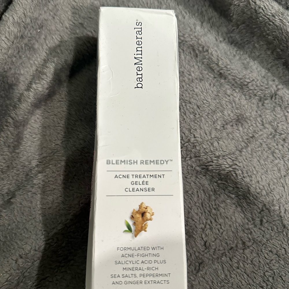 bareMinerals White Acne & Blemish Treatment
